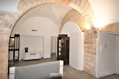 Castelvetrano zona centrale -appartamento arredat