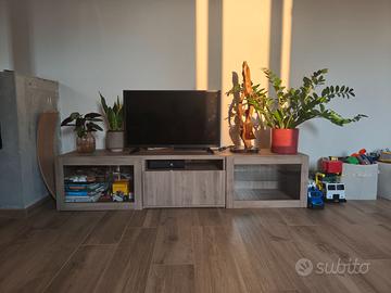Mobile TV  Ikea modello Besta
