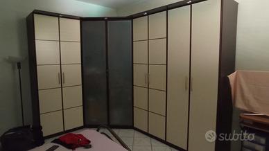 Cabina armadio angolare camera da letto