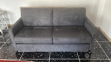 Divano letto Poltrone e Sofa pari al nuovo