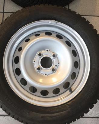 Cerchi in ferro 15 per Smart 453 con termiche