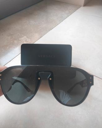 Occhiali Versace originali.