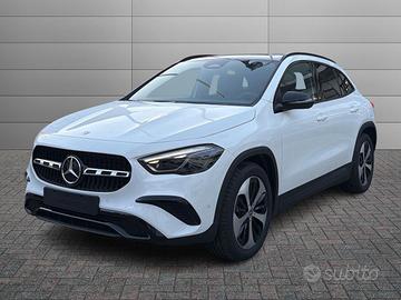 MERCEDES-BENZ GLA 200 d automatic