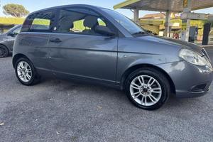 LANCIA YPSILON 2010 gpl