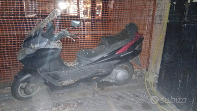 Suzuki Burgman 400 k7