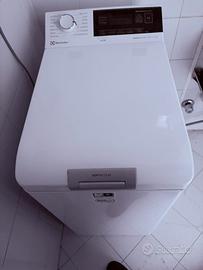 Lavatrice carica alto Electrolux perfect care 700