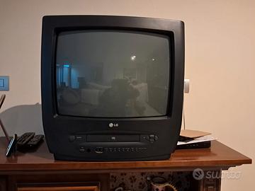 televisione con videoregistratore LG