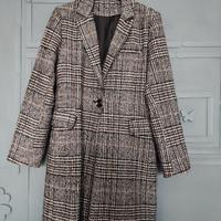Cappotto elegante bianco nero e marrone 