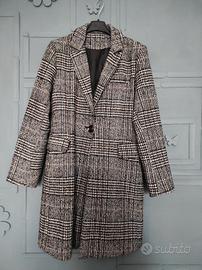 Cappotto elegante bianco nero e marrone 
