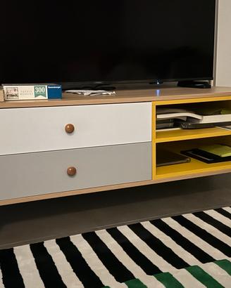 Mobile TV in Legno - Stile Scandinavo