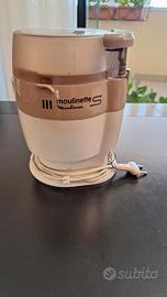 Tritatutto da cucina Moulinex.