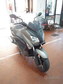Yamaha XMax 250