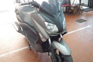 Yamaha XMax 250