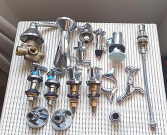 Miscelatori rubinetti raccordi vintage per bagno
