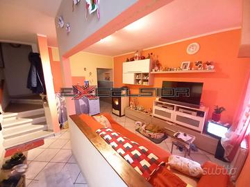 BOTTRIGHE: casa accostata ristrutturata