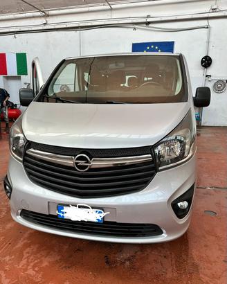 Opel Vivaro 1.6 9 posti