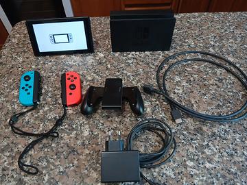 Nintendo Switch (Versione Day One- Neon)