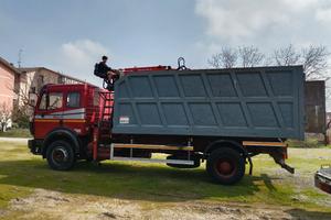 Mercedes adatto x Rottami e giardinaggio 