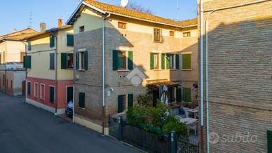 CASA SEMINDIPENDENTE A RUBIERA