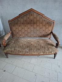 Mobili antichi da restaurare