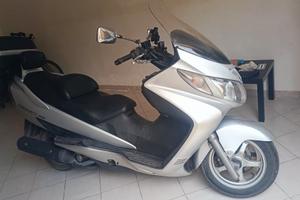 SUZUKI Burgman AN 400