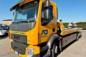 Carroattrezzi Volvo FL 210.12 Isoli