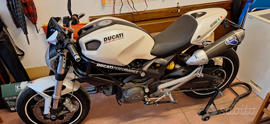Ducati Monster 696+ del 2009