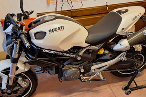 Ducati Monster 696+ del 2009