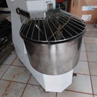 IMPASTATRICE A SPIRALE PROFESSIONALE 