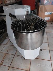 IMPASTATRICE A SPIRALE PROFESSIONALE 