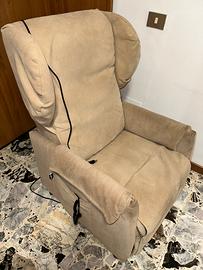 Poltrona Mondoflex con movimento elettrico