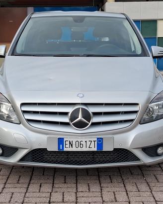 Mercedes-Benz B 200 CDI BlueEFFICIENCY Premium – €
