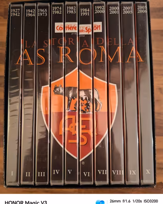 AS Roma: cofanetto 10 DVD + lotto Totti e VHS