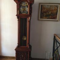 Orologio a pendolo a colonna