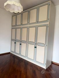 Mobile in legno camera da letto