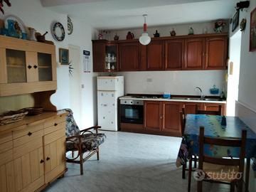 Isola del Giglio, casa vicino al mare