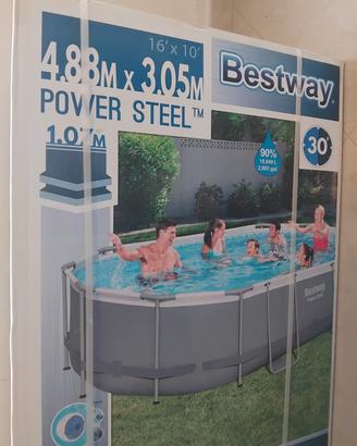 Piscina nuova ancora sigillata