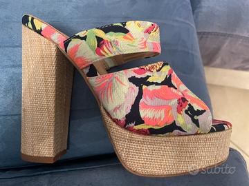 Sandali mis. 37 mai indossati