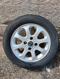 4 Cerchioni in lega volvo gommati 195/60 R 15