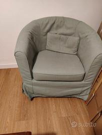 Tavolo allungabile e due poltroncine