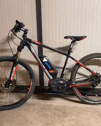 Bicicletta elettrica MTB