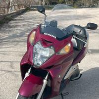 Honda Silverwing 600