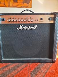 amplificatore Marshall MG30CFX  con pedaliera 