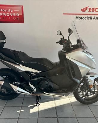 Honda Integra 750