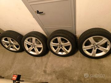 Cerchi in lega da 17 + pneumatici invernali
