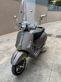 Vespa 300 gts super tech unico proprietario 2024