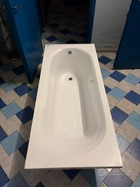 Vasca da bagno Teuco nuova in vetroresina/acrilico