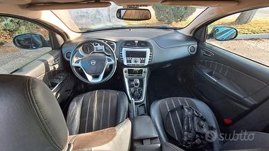  lancia delta 1.6 mjt 120cv 