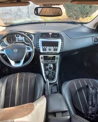  lancia delta 1.6 mjt 120cv 