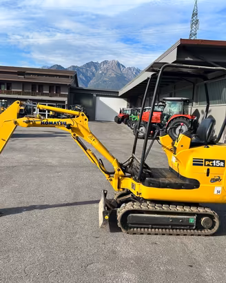 Komatsu PC 15 R